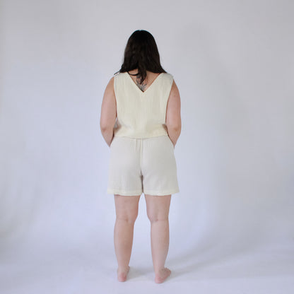 POKOLOKO Crinkle Relaxed Shorts #color_crinkle-cream