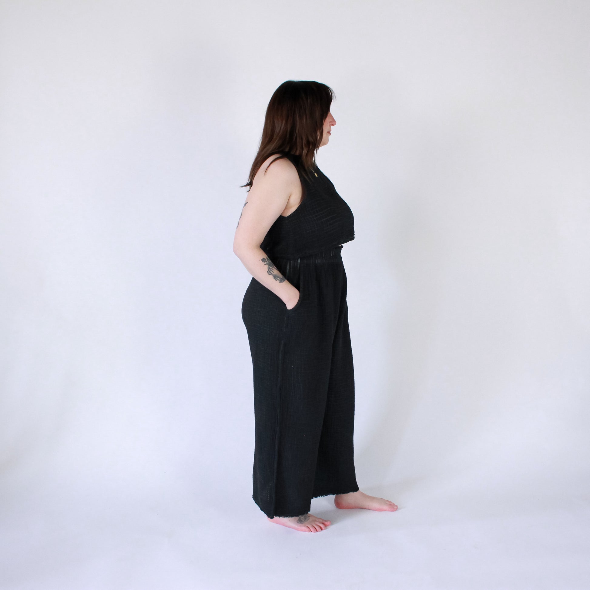 POKOLOKO Crinkle Keyhole Tank #color_crinkle-black