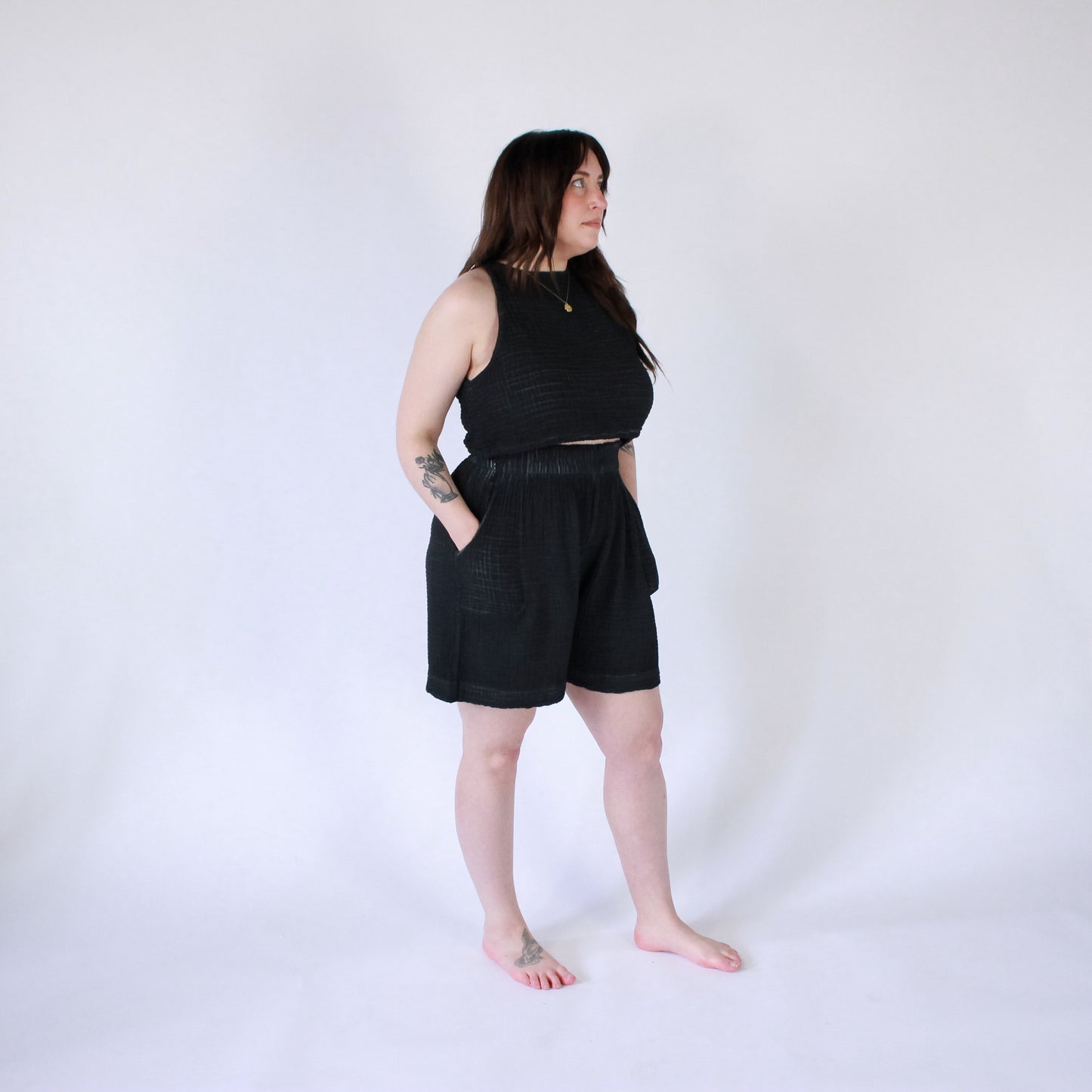 POKOLOKO Crinkle Relaxed Shorts #color_crinkle-black